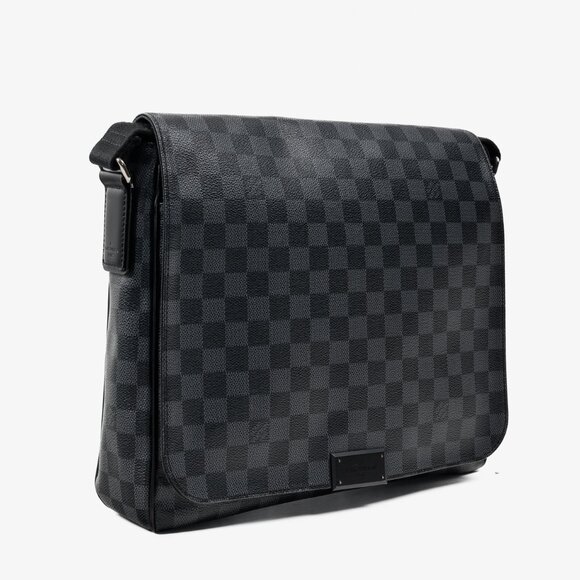 Louis Vuitton Graphite Damier District MM Cross Body Bag - Picture 13 of 13